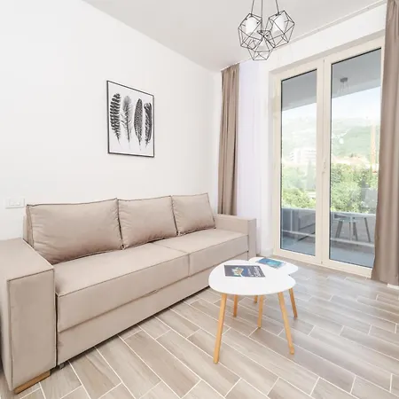 Skyline Vista Apartment Becici  Room photo