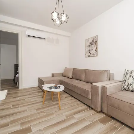 Skyline Vista Apartment Becici  Room photo