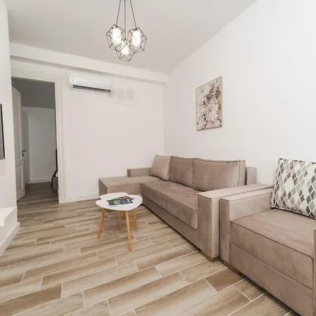 Skyline Vista Apartment Becici  Room photo