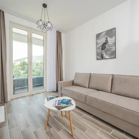 Skyline Vista Apartment Becici  Room photo