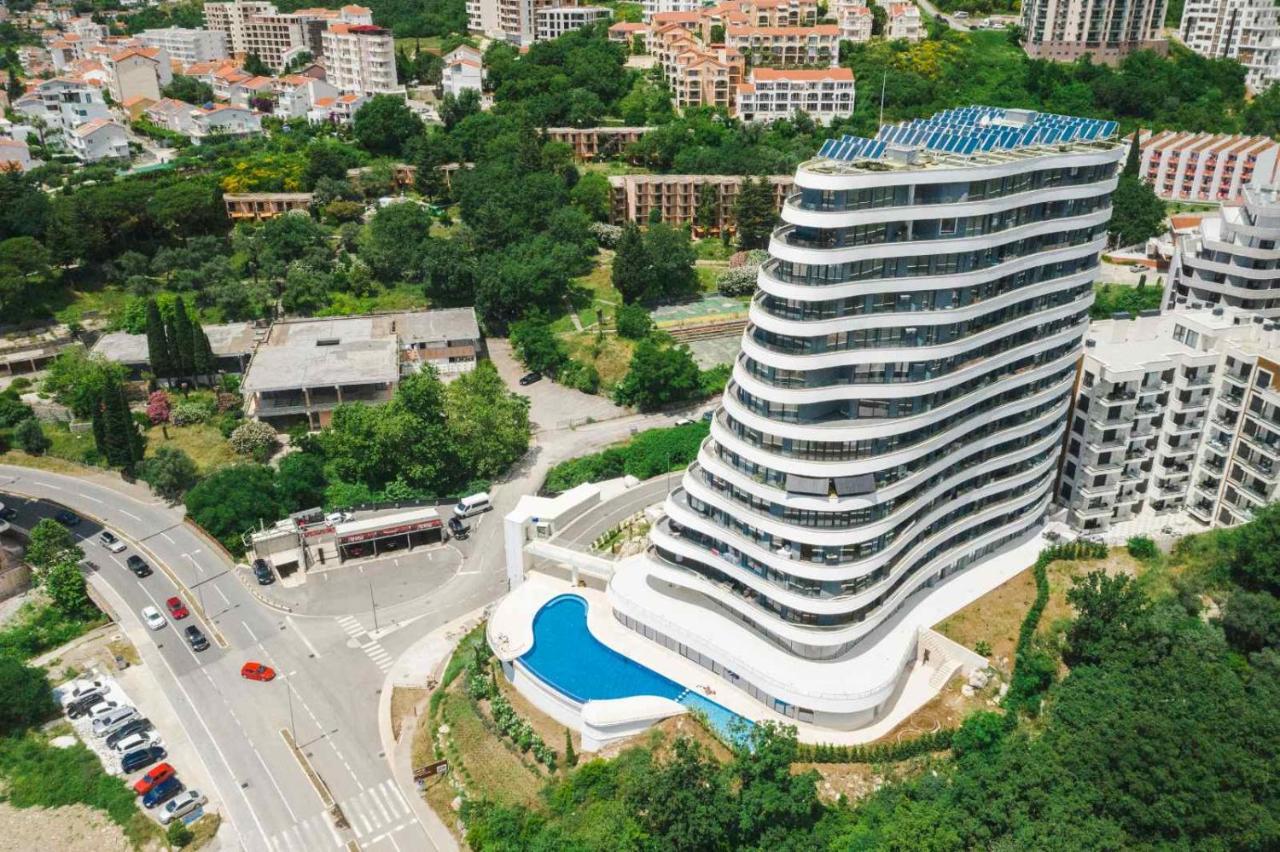 Skyline Vista Apartment *
