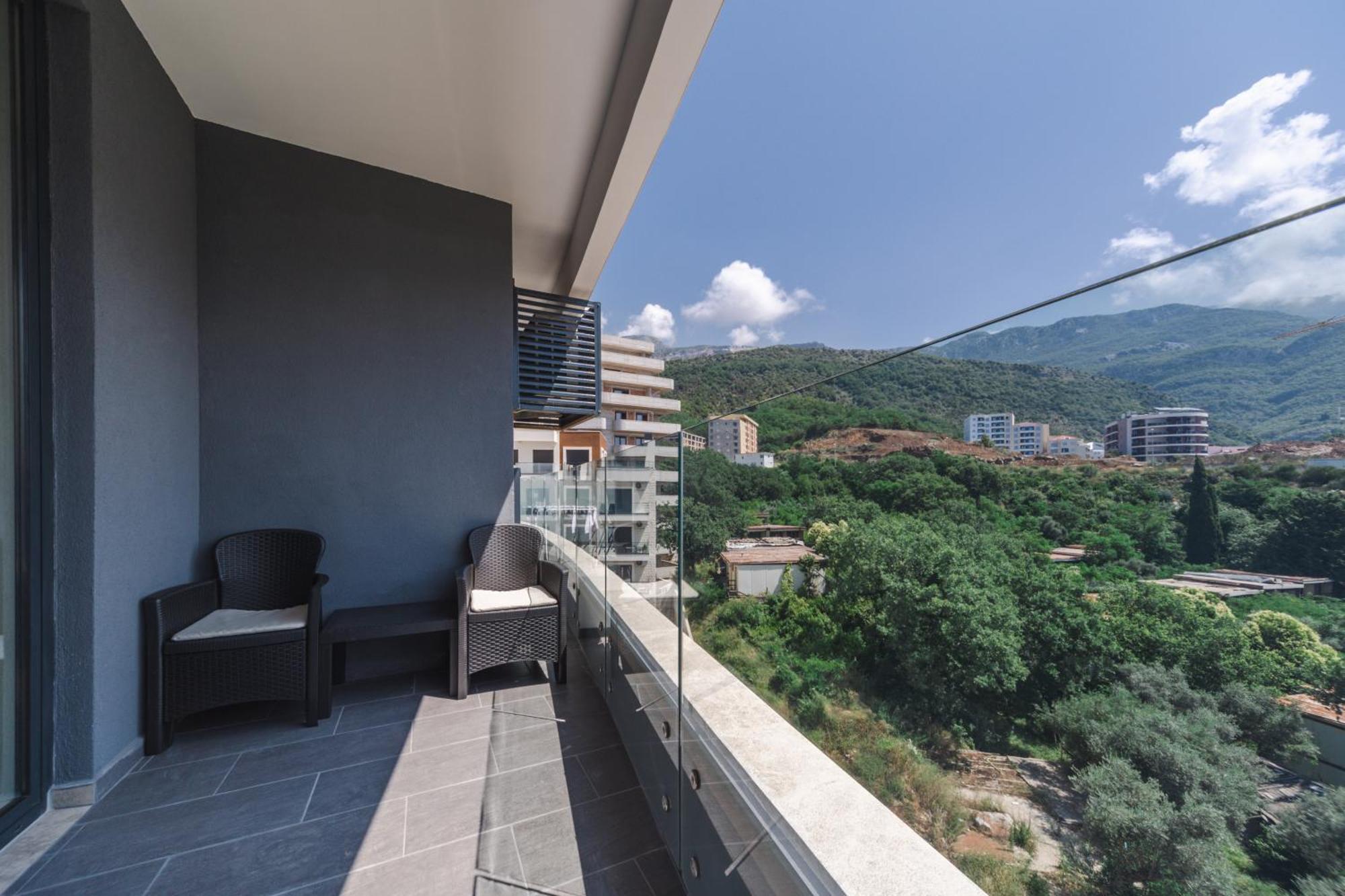 Skyline Vista Apartment *